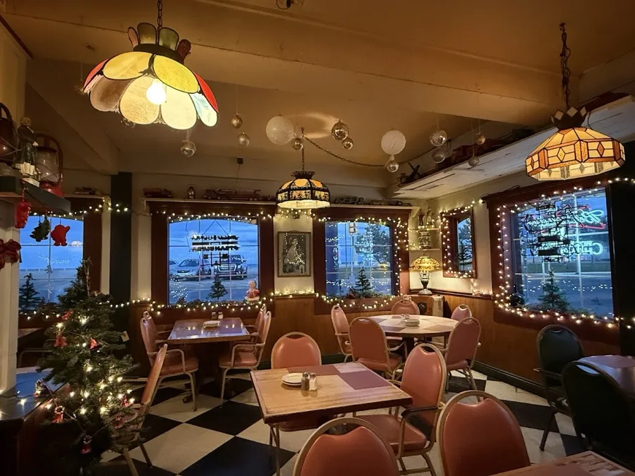 Mezzo Mare dining room with warm Tiffany lights